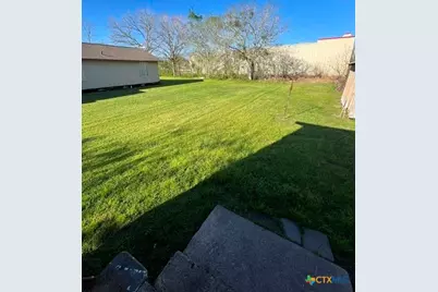 436 Illinois Street, Bloomington, TX 77951 - Photo 5
