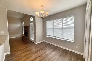 521 Woodlake Dr, Mcqueeney, TX 78123 - Photo 19