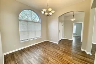 521 Woodlake Dr, Mcqueeney, TX 78123 - Photo 5