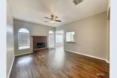521 Woodlake Drive, Mcqueeney, TX 78123 - Photo 9