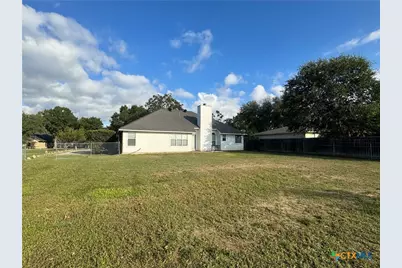 521 Woodlake Drive, Mcqueeney, TX 78123 - Photo 33