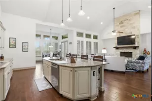 563 Solms Forest, New Braunfels, TX 78132 - Photo 11