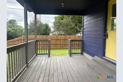 1017 W Nueces Street, Victoria, TX 77901 - Photo 5
