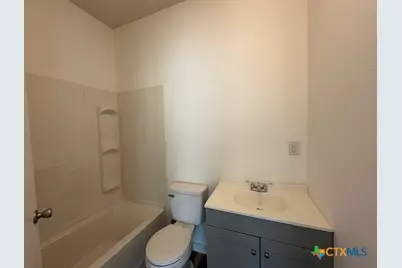 1017 W Nueces Street, Victoria, TX 77901 - Photo 23