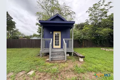 1017 W Nueces Street, Victoria, TX 77901 - Photo 15