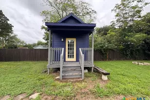 1017 W Nueces St, Victoria, TX 77901 - Photo 15