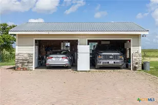 18108 Werchan Ln, Coupland, TX 78615 - Photo 37