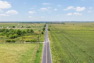 18108 Werchan Ln, Coupland, TX 78615 - Photo 7