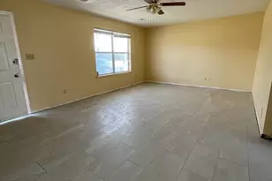 716 Persimmon Pass, Fischer, TX 78623 - Photo 5