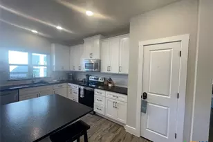 1220 Diamondhead Dr, Canyon Lake, TX 78133 - Photo 5