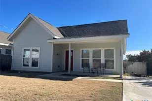 1220 Diamondhead Dr, Canyon Lake, TX 78133 - Photo 1