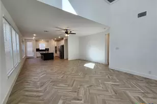 1047 Lime Gruene, New Braunfels, TX 78130 - Photo 5