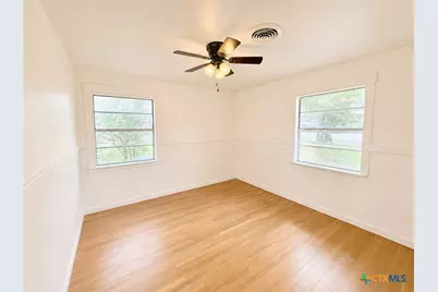 2301 Post Oak Avenue, Copperas Cove, TX 76522 - Photo 11