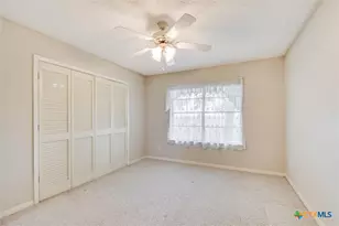 7 Brenda Ln, Round Rock, TX 78681 - Photo 15
