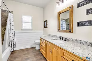 1446 Emily Ln, Seguin, TX 78155 - Photo 27