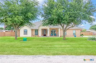 1446 Emily Ln, Seguin, TX 78155 - Photo 3