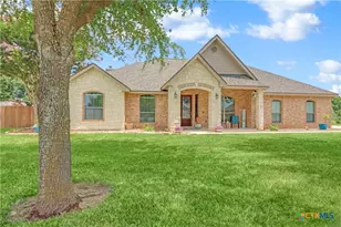 1446 Emily Ln, Seguin, TX 78155 - Photo 5