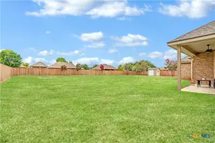 1446 Emily Ln, Seguin, TX 78155 - Photo 35