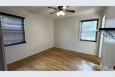1102 S 27th Street, Copperas Cove, TX 76522 - Photo 5