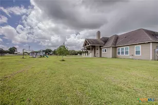 36 Mdw Crk Dr, Inez, TX 77968 - Photo 33