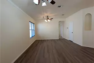 268 Goliad Dr, New Braunfels, TX 78130 - Photo 3