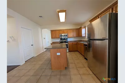 268 Goliad Drive, New Braunfels, TX 78130 - Photo 7