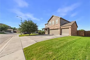 329 Green Heron, New Braunfels, TX 78130 - Photo 5