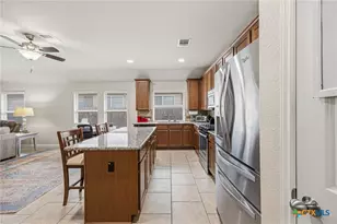 328 Lightcliff St, Hutto, TX 78634 - Photo 9