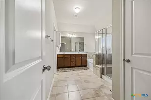 328 Lightcliff St, Hutto, TX 78634 - Photo 19