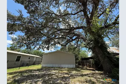 319 E Zipp Road, New Braunfels, TX 78130 - Photo 19