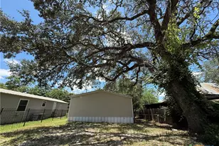 319 E Zipp Rd, New Braunfels, TX 78130 - Photo 19