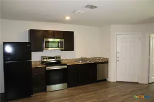405 N 10th St, Temple, TX 76501 - Photo 5