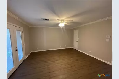 101 Rio Vista Drive, Victoria, TX 77904 - Photo 11