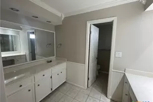 101 Rio Vista Dr, Victoria, TX 77904 - Photo 9