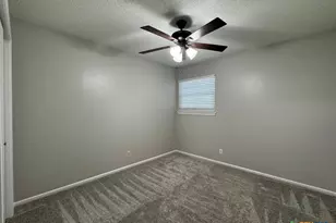 905 Simpson Rd, Victoria, TX 77904 - Photo 5