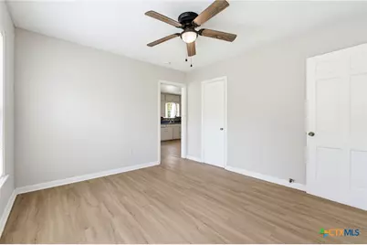 212 S 26th Street, Temple, TX 76501 - Photo 11
