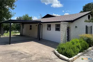 17 Oakmont Cir, Belton, TX 76513 - Photo 5
