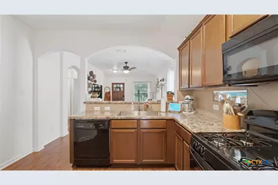 491 Magnolia Wind, New Braunfels, TX 78130 - Photo 17