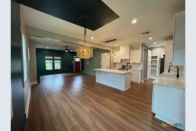 1704 N Washington Street, Victoria, TX 77901 - Photo 5
