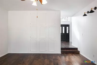 207 Champions Row, Victoria, TX 77904 - Photo 7