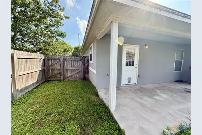 1035 Helen Drive #B, New Braunfels, TX 78130 - Photo 15
