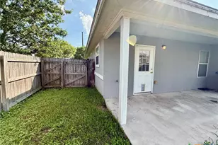 1035 Helen Dr, New Braunfels, TX 78130 - Photo 15