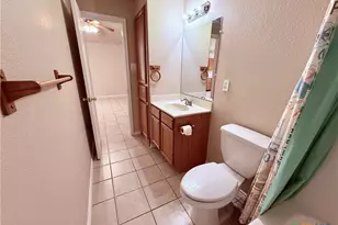 1035 Helen Dr, New Braunfels, TX 78130 - Photo 9