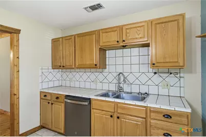 903 Summit Street, Round Rock, TX 78664 - Photo 7