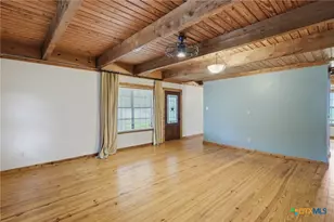 903 Summit St, Round Rock, TX 78664 - Photo 3