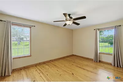 903 Summit Street, Round Rock, TX 78664 - Photo 13