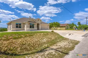 876 Primrose Path, Canyon Lake, TX 78133 - Photo 3