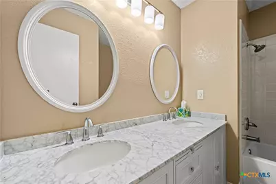 3301 Honeysuckle Drive, Killeen, TX 76542 - Photo 11