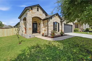 2122 Dragon Trail, New Braunfels, TX 78130 - Photo 3