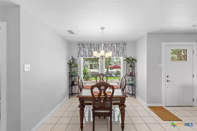 1104 Hilltop Drive, San Marcos, TX 78666 - Photo 7